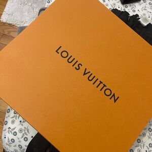 Louis Vuitton never full box